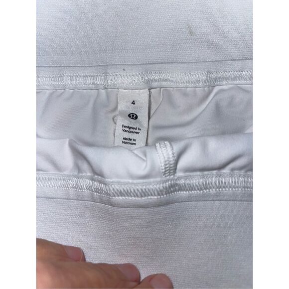Pre-Owned Lululemon Yellow Size 4 Skort‎ Athletic Skirt - Picture 2 of 7